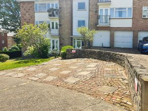 CROWN STREET- click for photo gallery